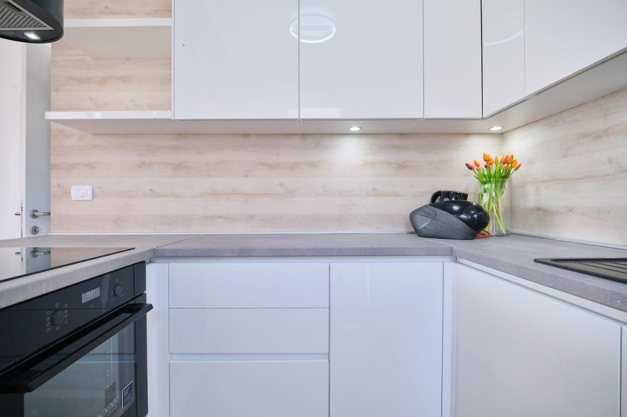 Apartment Queen Трогир Екстериор снимка
